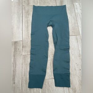 Teal lululemon leggings